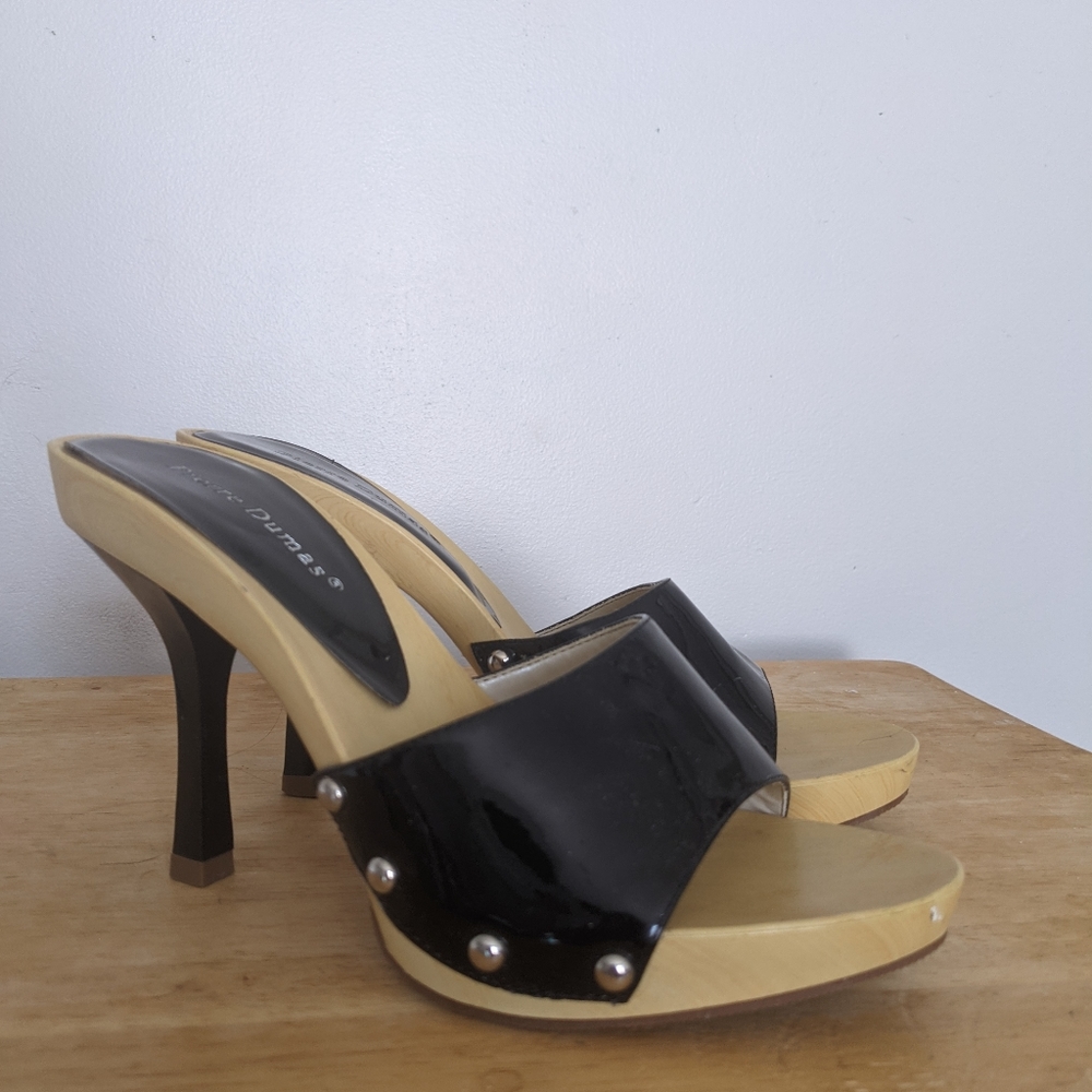Pierre Dumas black and tan heeled slides